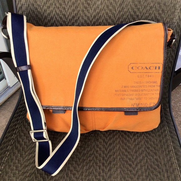 Coach Vintage Orange Canvas Messenger Bag F70587 - Picture 1 of 8